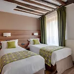Chabrol Opera Otel 3*