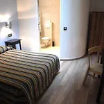 Otel Chabrol Opera Paris