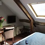 Otel Chabrol Opera