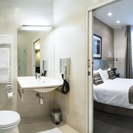 Chabrol Opera Hotel