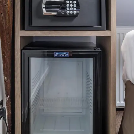 Chabrol Opera פריז