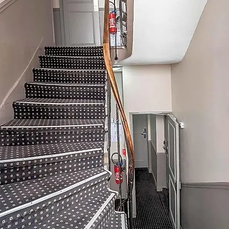 Hotel Chabrol Opera Paris
