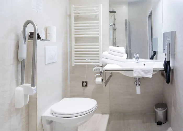 Chabrol Opera Hotel Paris