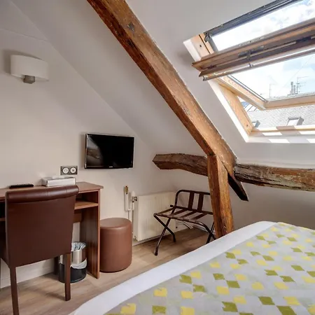 Chabrol Opera 3* Parijs